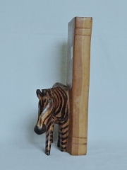 Buchstütze Zebra aus Holz (H ± 20 cm)